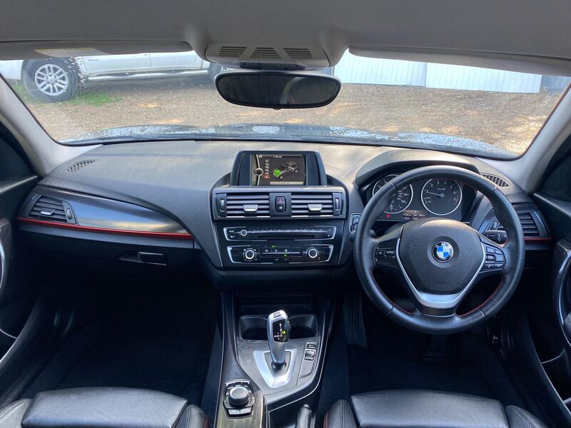 BMW 1 SERIES