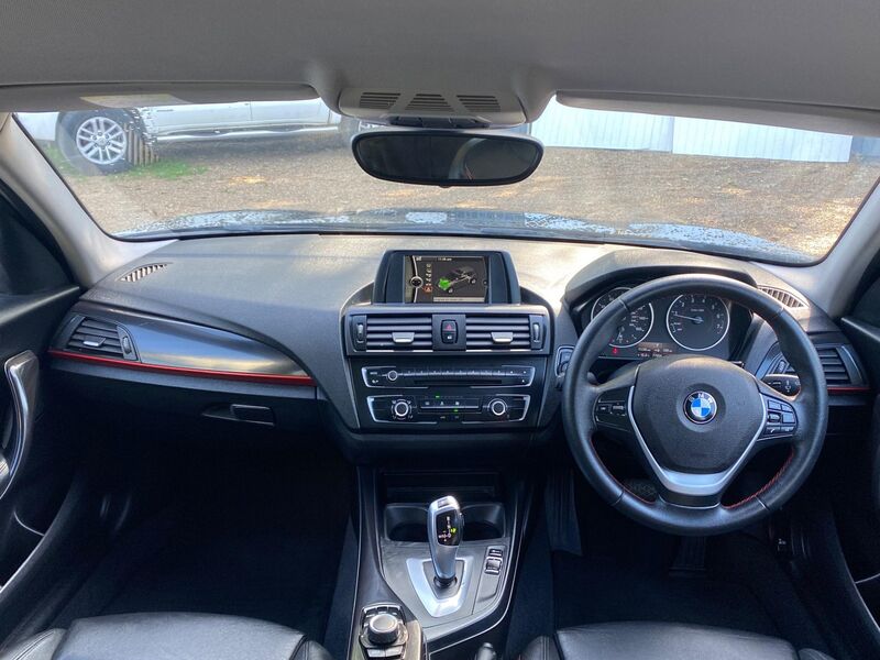 BMW 1 SERIES