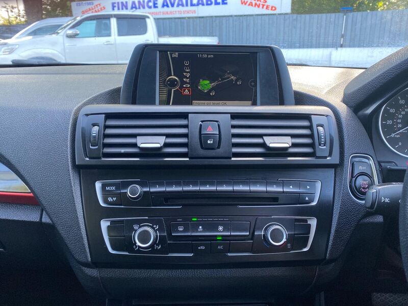 BMW 1 SERIES