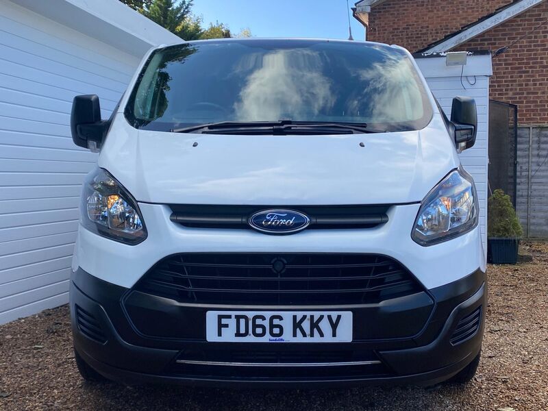 View FORD TRANSIT CUSTOM 2.0 TDCi 290 L1 H1 5dr