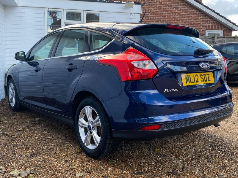 FORD FOCUS