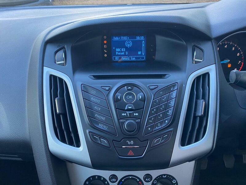 FORD FOCUS