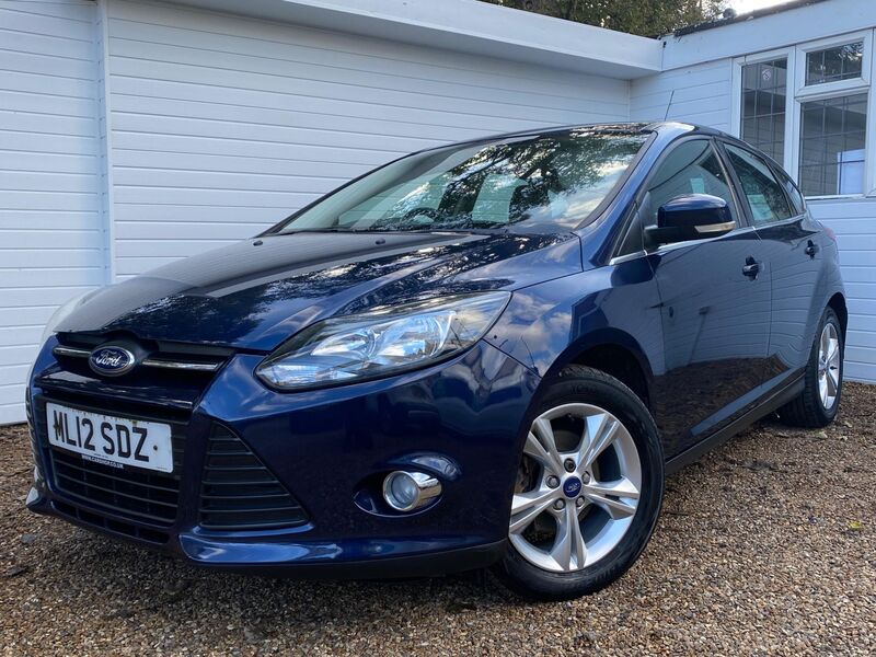 View FORD FOCUS 1.6 Zetec Euro 5 5dr