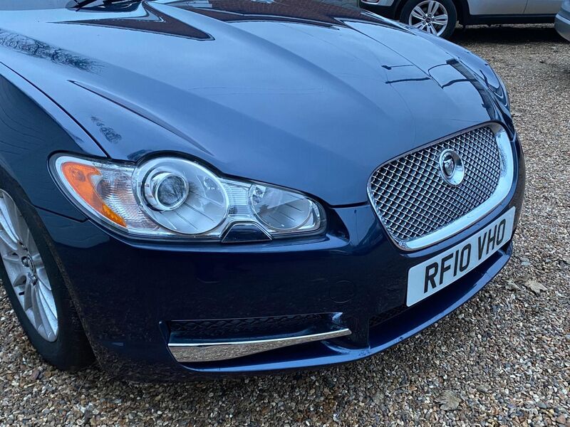 JAGUAR XF