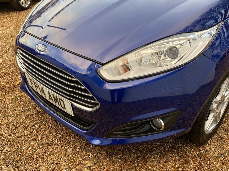 FORD FIESTA