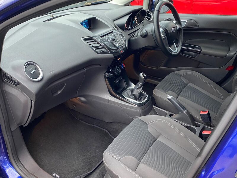 FORD FIESTA