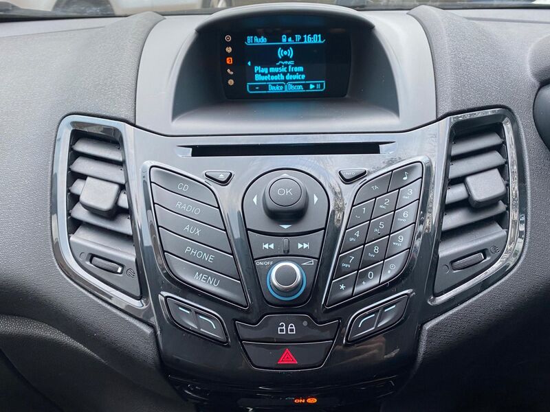 FORD FIESTA
