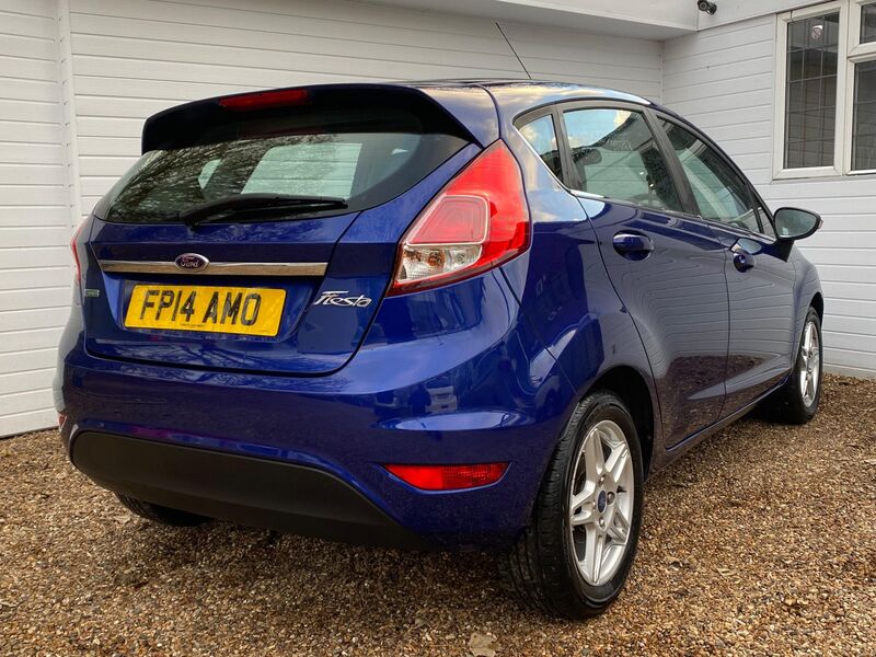 FORD FIESTA