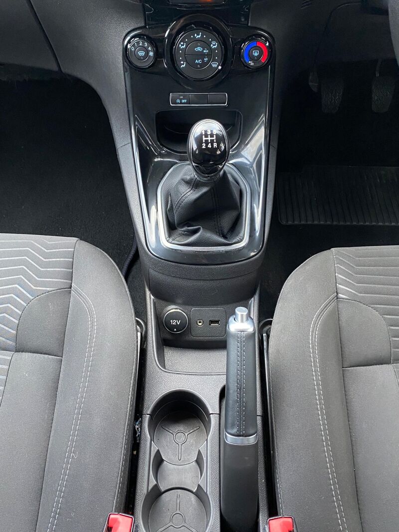 FORD FIESTA