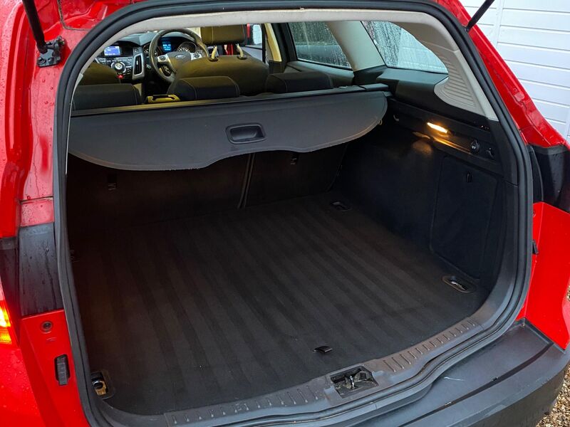 FORD FOCUS