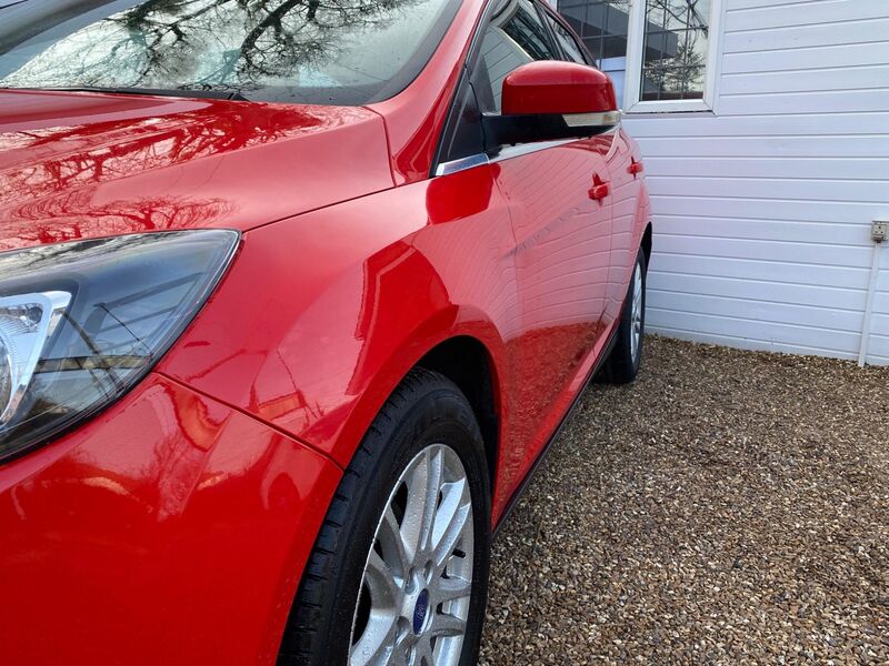 FORD FOCUS