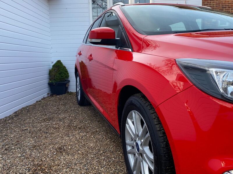 FORD FOCUS