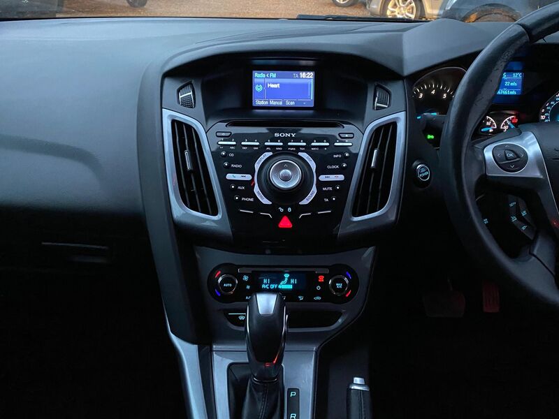 FORD FOCUS