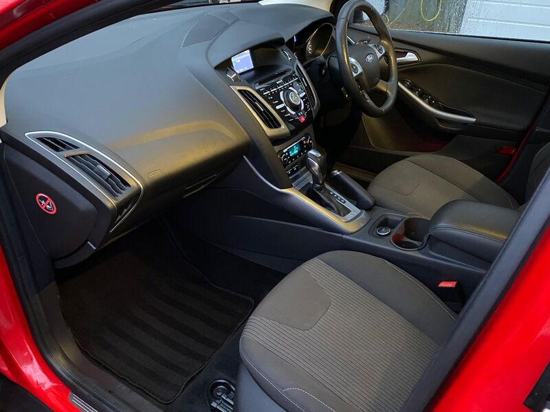 FORD FOCUS