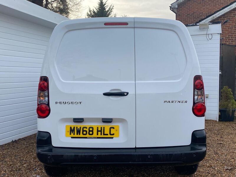 PEUGEOT PARTNER