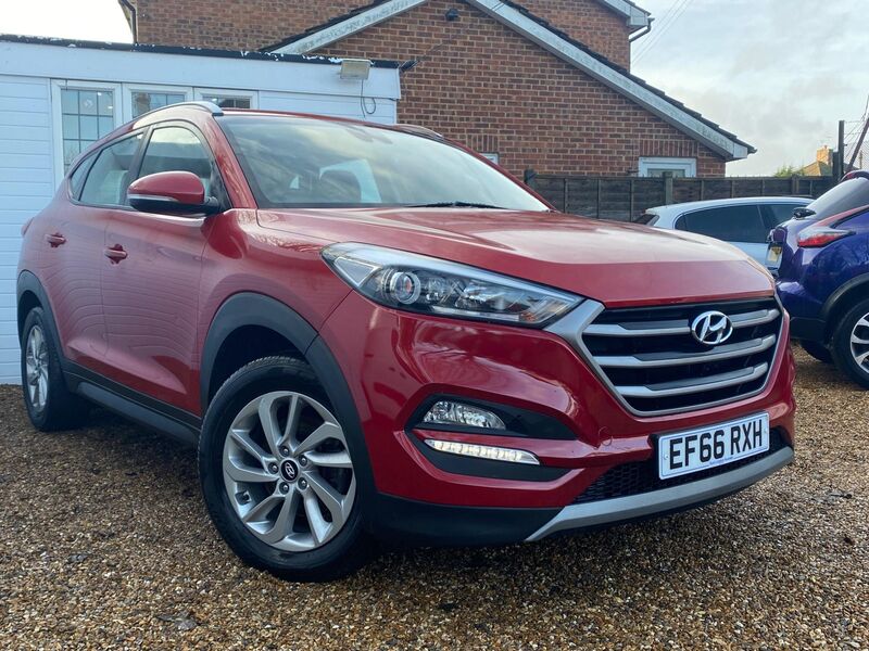 View HYUNDAI TUCSON 1.7 CRDi Blue Drive SE Nav DCT Euro 6 (s/s) 5dr