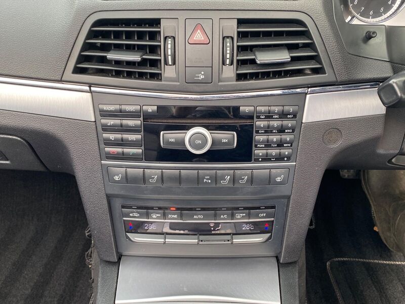 MERCEDES-BENZ E CLASS