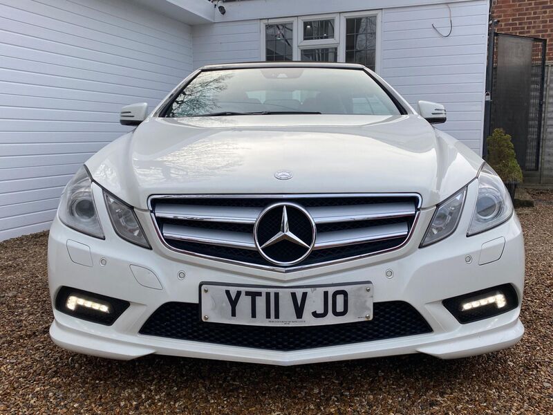 View MERCEDES-BENZ E CLASS 1.8 E250 CGI BlueEfficiency Sport Cabriolet Tiptronic Euro 5 2dr