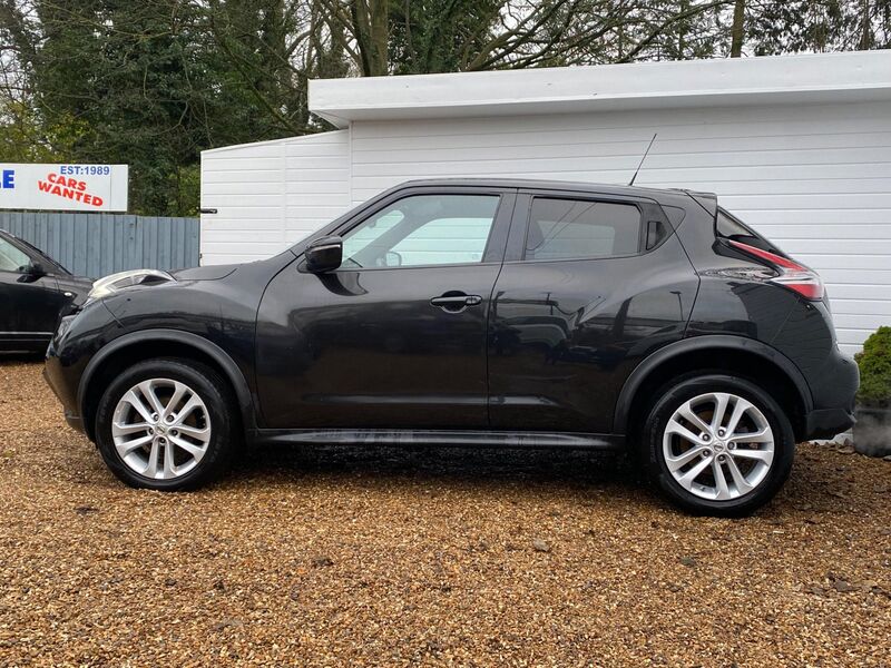 NISSAN JUKE