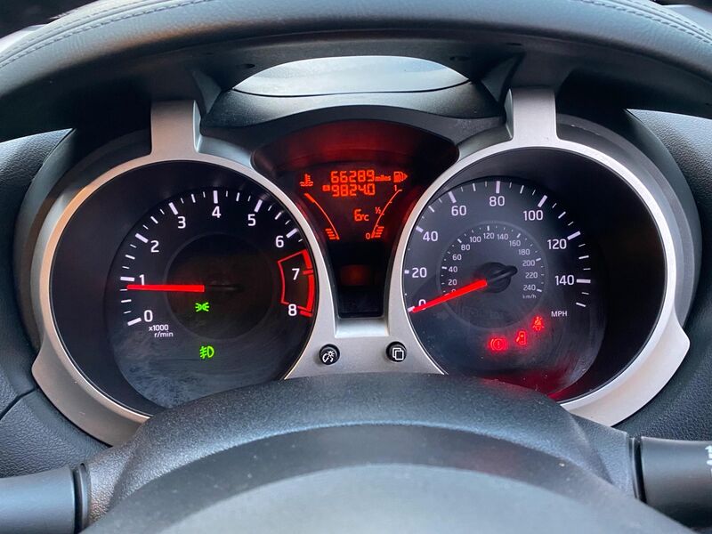 NISSAN JUKE