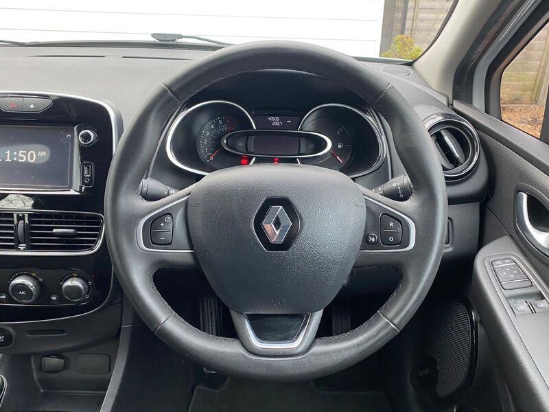 RENAULT CLIO