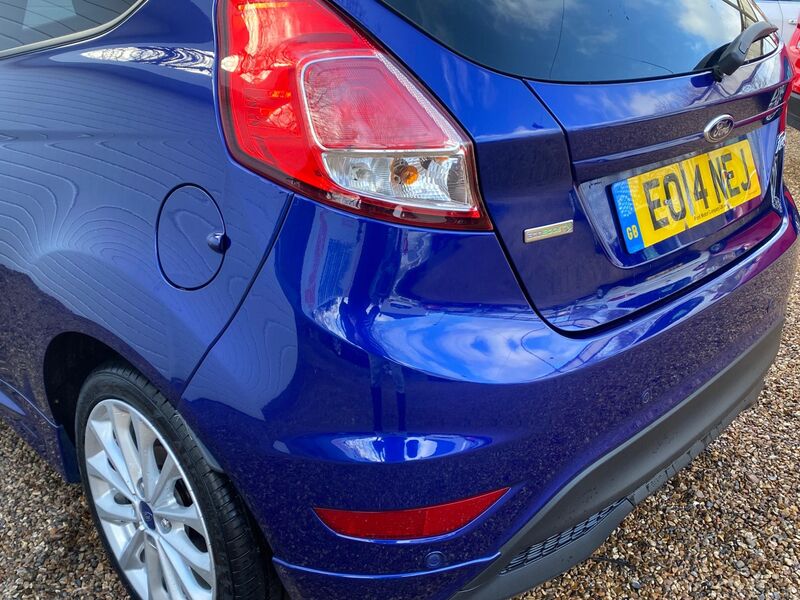 FORD FIESTA