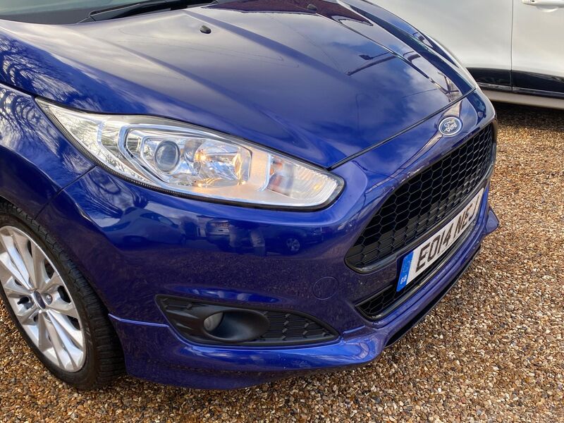 FORD FIESTA