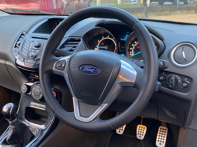 FORD FIESTA
