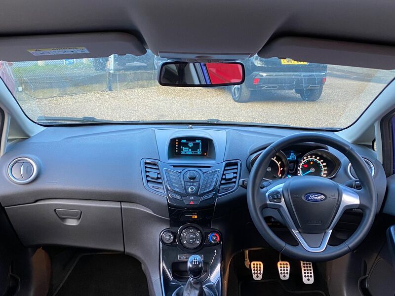 FORD FIESTA