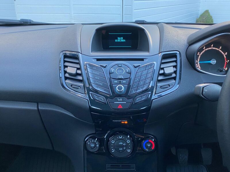 FORD FIESTA