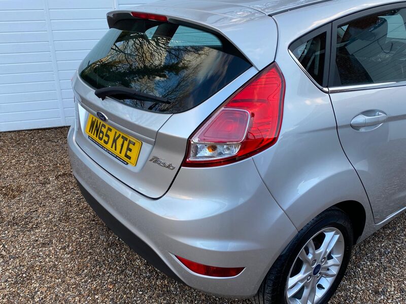 FORD FIESTA