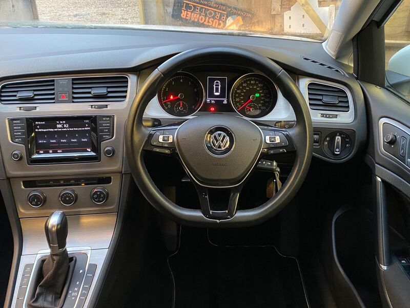 View VOLKSWAGEN GOLF 1.4 TSI BlueMotion Tech Match DSG Euro 5 (s/s) 5dr