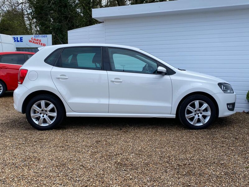 VOLKSWAGEN POLO