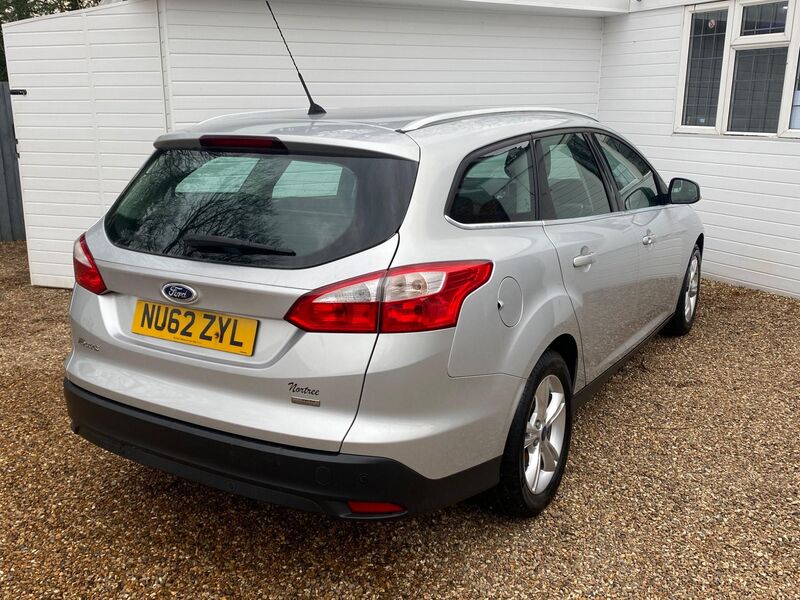 FORD FOCUS