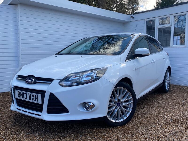 View FORD FOCUS 1.0T EcoBoost Zetec Euro 5 (s/s) 5dr