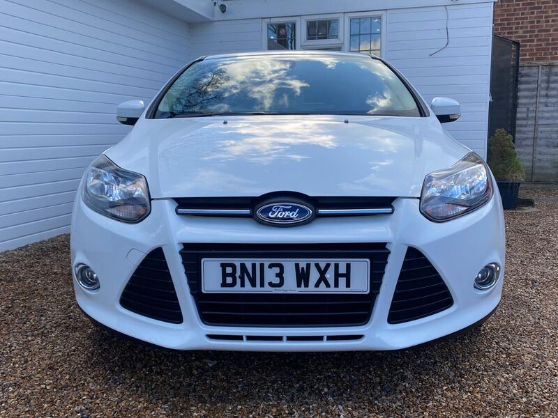 View FORD FOCUS 1.0T EcoBoost Zetec Euro 5 (s/s) 5dr