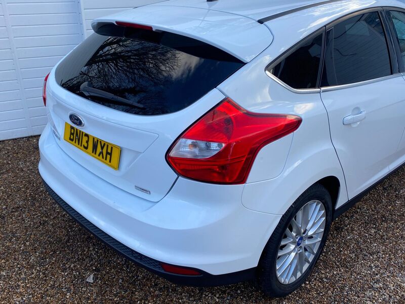 FORD FOCUS