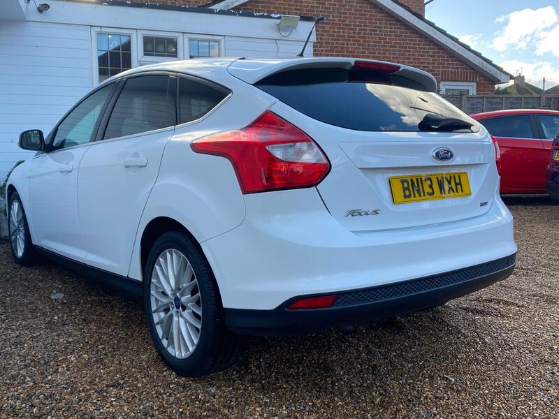 FORD FOCUS