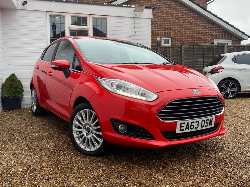 View FORD FIESTA 1.0T EcoBoost Titanium Euro 5 (s/s) 5dr