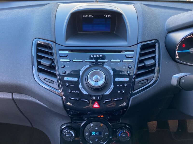 FORD FIESTA