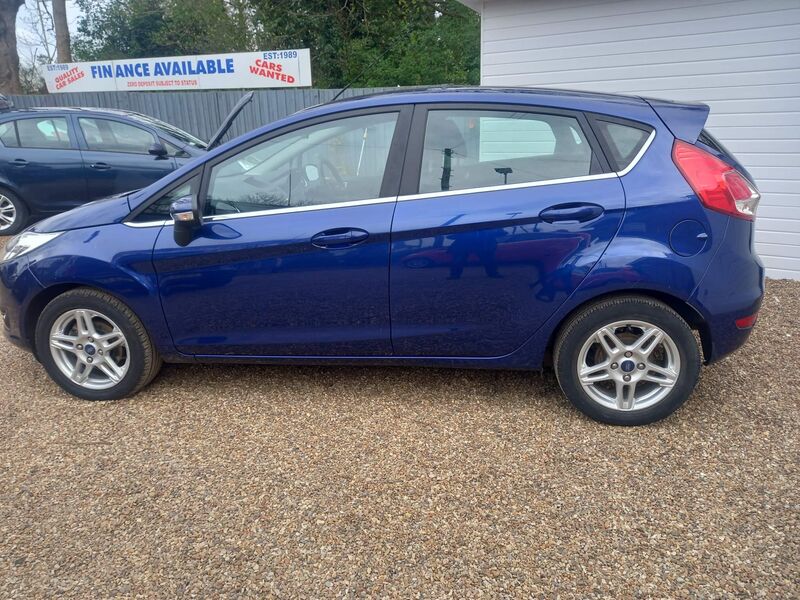 FORD FIESTA