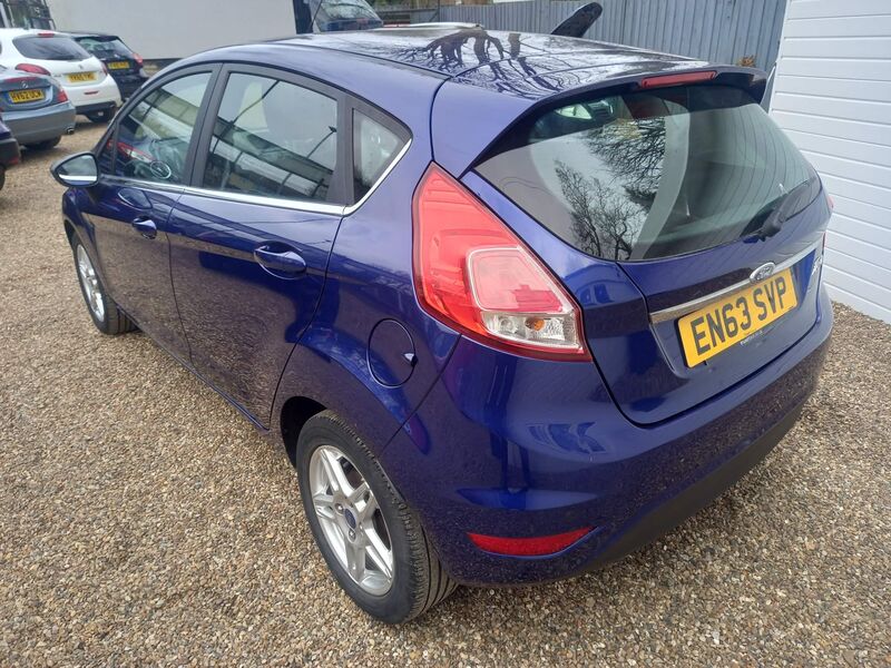 FORD FIESTA