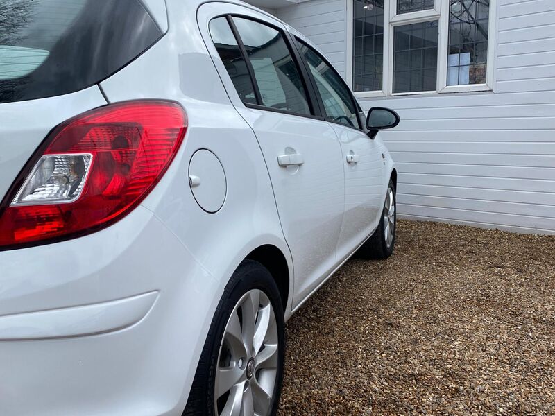 VAUXHALL CORSA