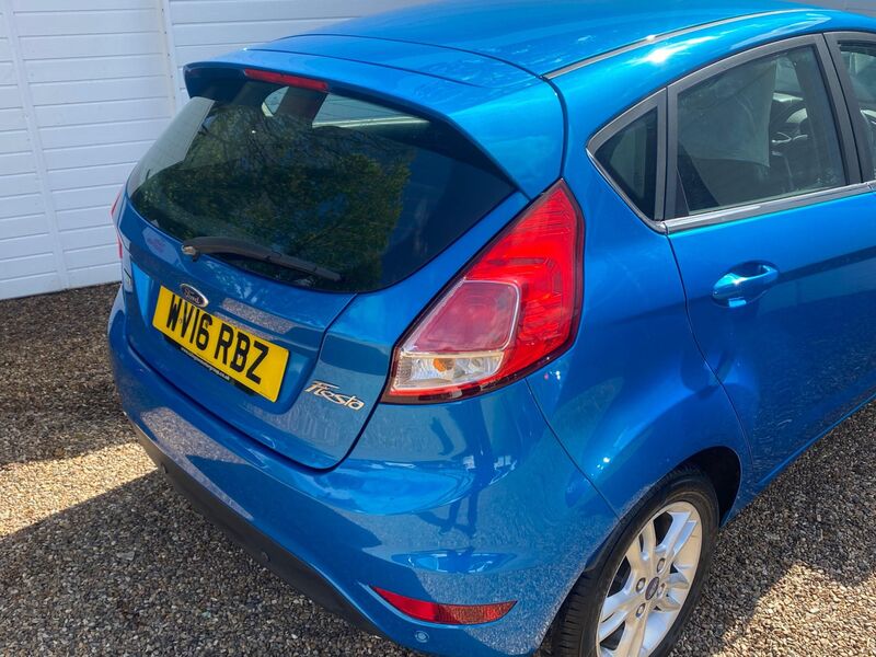 FORD FIESTA