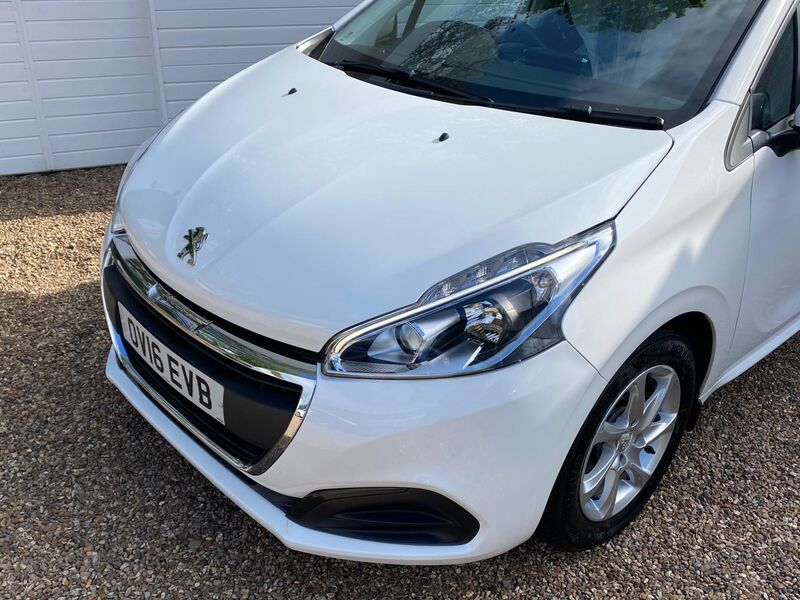 View PEUGEOT 208 1.2 PureTech Active Euro 6 5dr