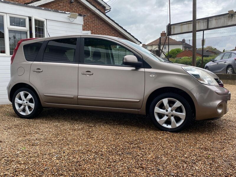 NISSAN NOTE