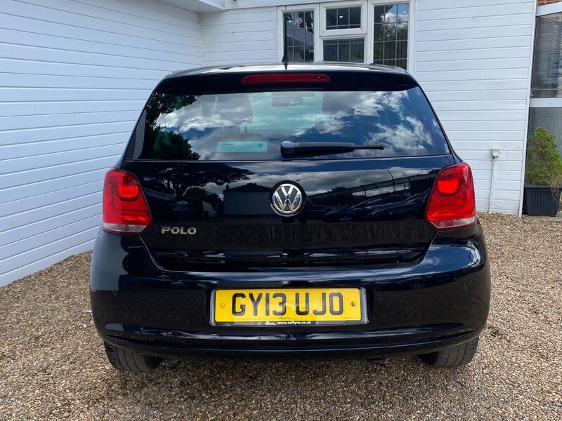 VOLKSWAGEN POLO