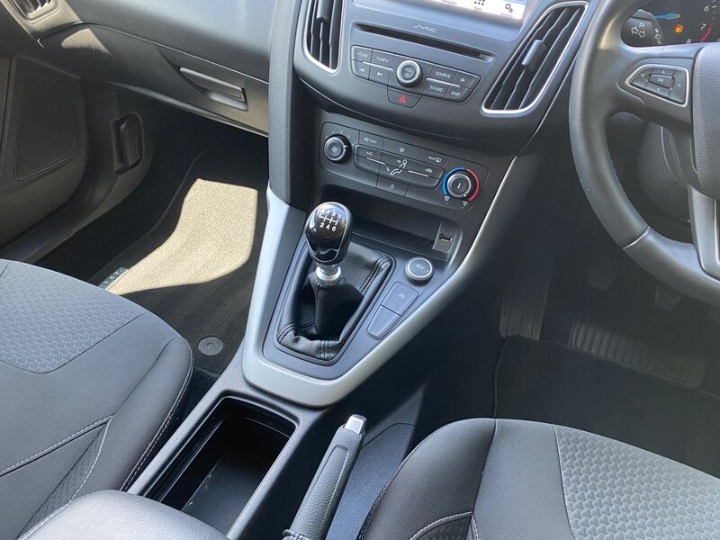 FORD FOCUS