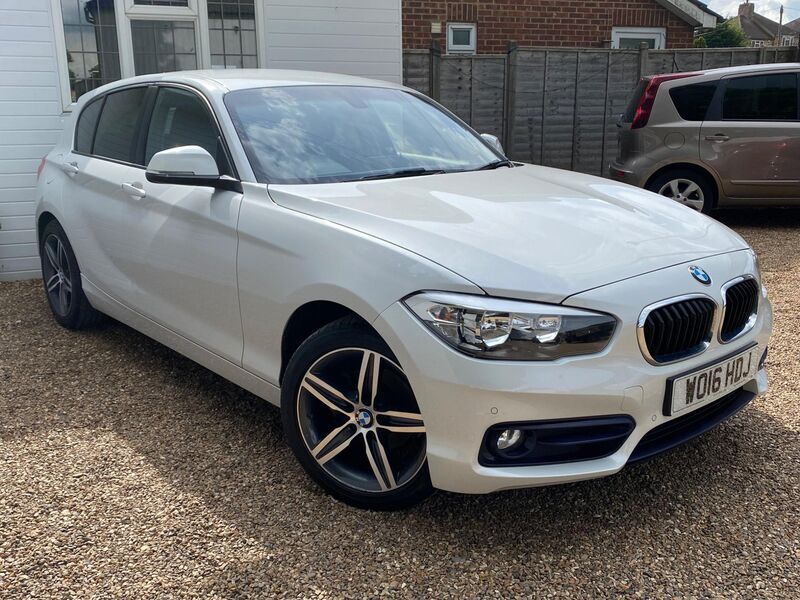 BMW 1 SERIES