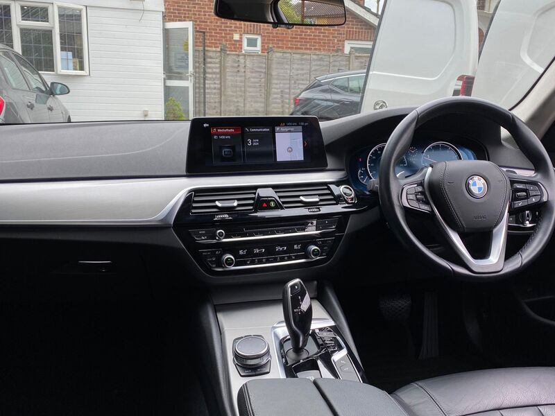 BMW 5 SERIES
